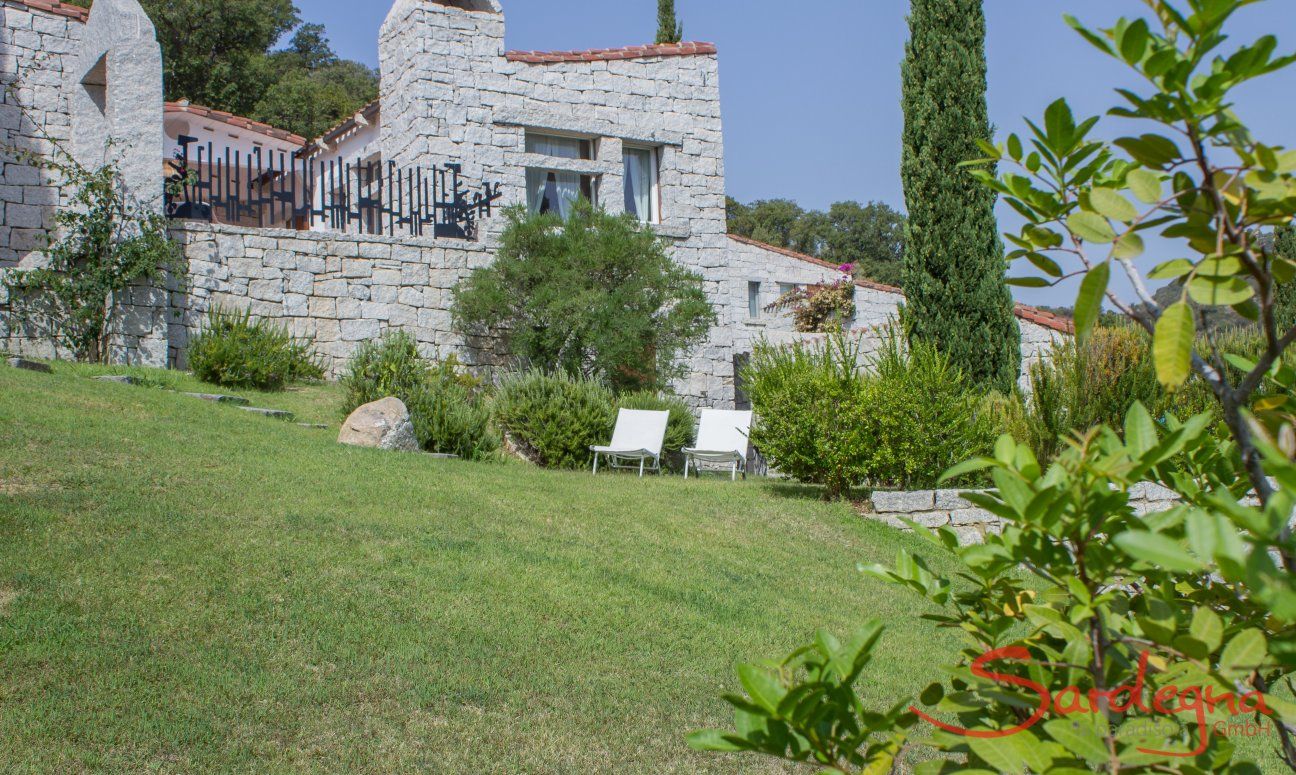 Li Conchi 11 | Vista della casa con giardino Li Conchi 11, Cala Sinzias