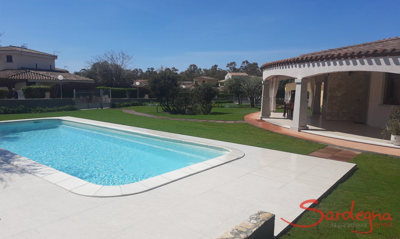Villa Iris | Piscina privata accanto della casa New Picture