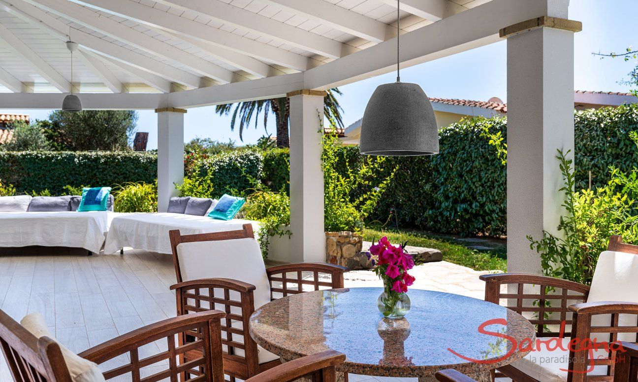 Villa Bua | Terrazza coperta con zona pranzo New Picture 2024