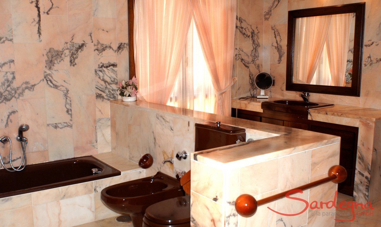Villa Nautilus | Bagno 2 con vasca Bagno