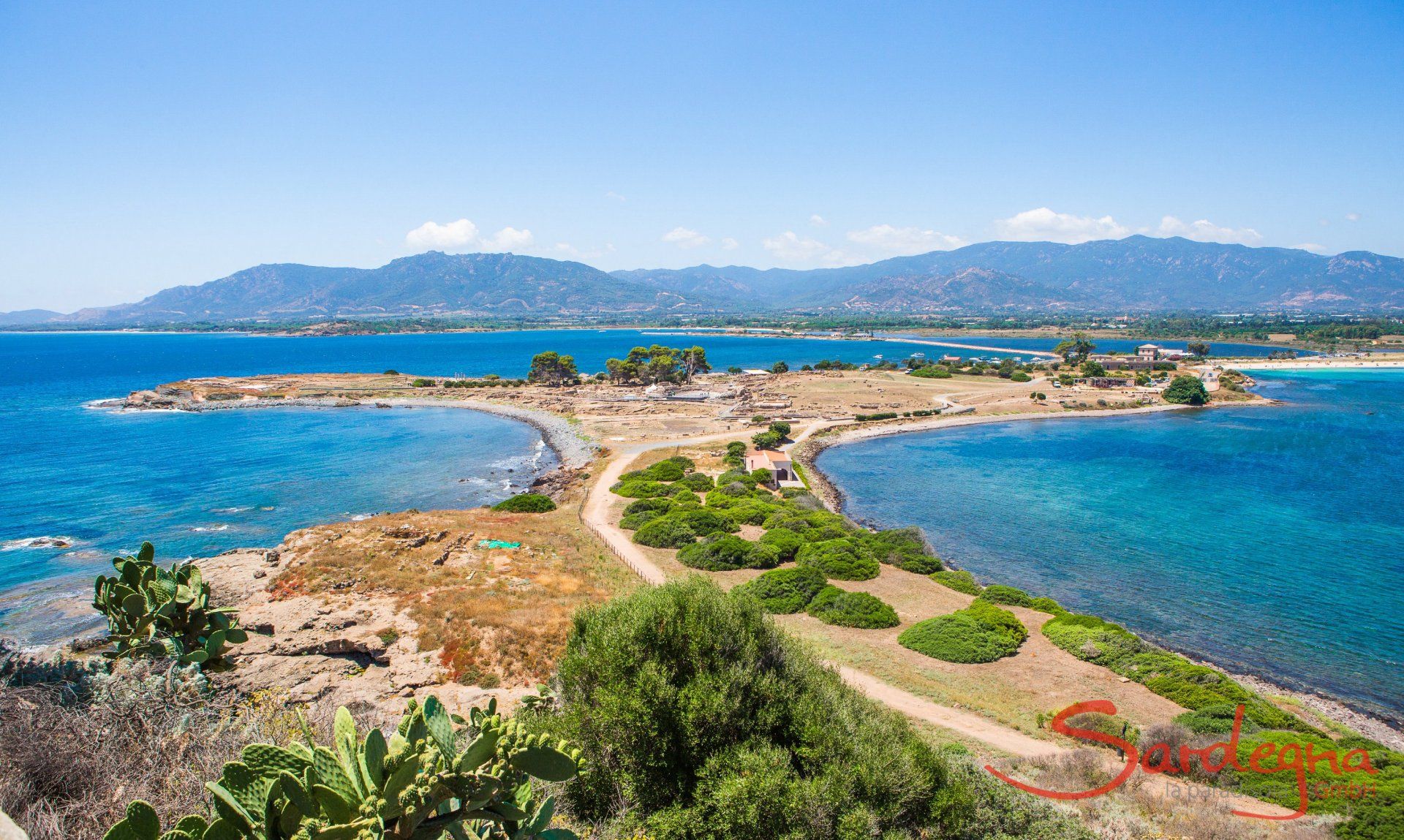 Pula nel sud della Sardegna: piccola, colorata e piena di vita ...