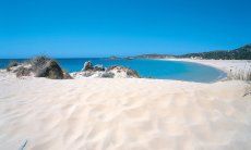Villa Aquila Alta | Chia, a 16 km di distanza - acque blu intenso Spiaggia di Chia