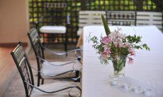 Villa Pino | Terrazza con grande tavolo Terrazza con tavolo