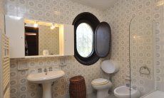 Villa Su Faru 1 | Bagno 1 primo piano Bagno 1 primo piano