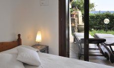 Apartment Castededdu 9 | Camera 1 con accesso alla veranda Camera da letto