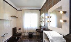 Villa Nautilus | Bagno 1 con vasca Bagno