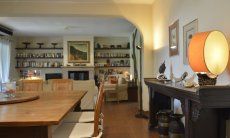 Villa Ulivi 12 | Vista dalla zona pranzo al salotto Salone