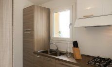Villa Caterina | Cucina con grande frigo/freezer, forno elettrico, fornelli a gas e lavastoviglie Cucina