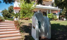 Apartment Orri 3 | Doccia esterna lungo il sentiero per il mare Doccia esterna