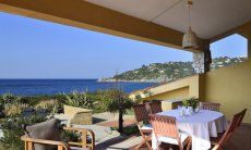 Villa delle Stelle | Terrazza con vista sulla baia di Torre delle Stelle Terrazza