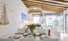 Li Conchi 16 | Zona pranzo con tavolo apparecchiato Zona pranzo