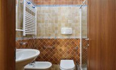 Villa Gaia | Bagno 1 con doccia e bidet bagno