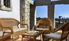 Li Conchi 28 | Divanetto esterno sul patio con vista mare Relax