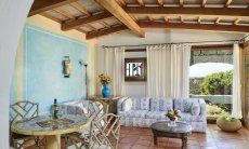 Villa Domus 9d | Soggiorno con finestra panoramica Soggiorno