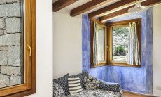 Penthouse Domus 16 | Camera con divano letto e letto a castello Camera con tre posti letto