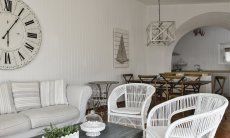 Li Conchi 36 | Salone con angolo divano, tavolo e cucina Salone