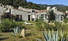 Li Conchi 37 | Veduta casa e giardino Veduta casa