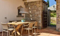 Li Conchi 5 | Tavolo da Pranzo all'aperto Tavolo da Pranzo all'aperto sulla veranda di Li Conchi 5