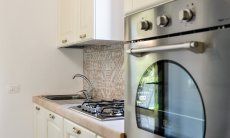 Villa Chiara | Cucina arredata con tutto il necessario Cucina