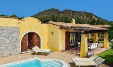 Villa Campidano 8 | La casa con piscina, terrazza e giardino Piscina e casa