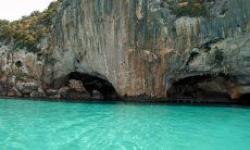 Grotta del bue marino, raggiungibile solo via mare