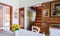 Villa Mare Turagri | Sala e scale per il soppalco Sala e scale per su
