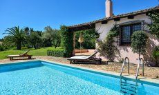 Villa Fiori 3 | Piscina privata con lettini da sole, casa e giardino Piscina privata con lettini da sole, casa e giardino