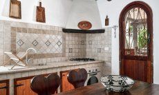 Villa Liliana | Cucina rustica con fornelli a gas e forno Cucina rusticale con fornelli a gas e forno