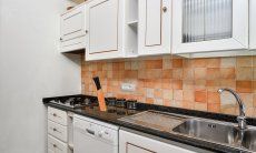 Villa Pino | Cucina con fornelli a gas e lavastoviglie Cucina
