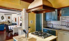 Villa Philippine | Cucina aperta con vista nella sala Cucina