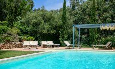 Villa Caroline | Grande piscina privata in giardino Piscina