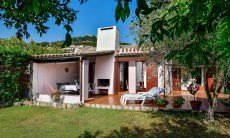 Villa Roberta | Splendida casa vicino al mare con giardino Villa Roberta, splendida casa sul mare con giardino