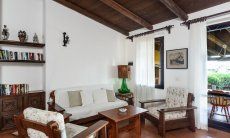 Villa Lentischio | Sala con porta sulla veranda Sala con porta sulla veranda