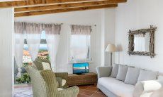 Li Conchi 24 | Sala grande con zona pranzo e angolo divano 11 2018 New Picture