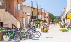 Vignola Mare - Lungomare e bici