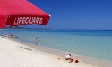 Cala Sinzias spiaggia con bagnino per la Vostra sicurezza