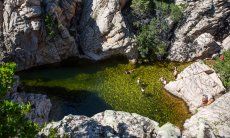 Trekking e bagni nelle colline di Alà dei Sardi dietro San Teodoro