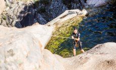 Trekking e bagni nelle colline di Alà dei Sardi dietro San Teodoro