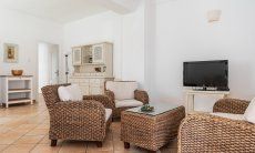 Apartment Orri 2 | Grande sala con divano comfortabile e TV App. Orri 2, Tortoli, Costa Est, Sardegna