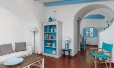 Casa 17 | Angolo lettura e relax con annesso sala da pranzo Casa 17, Sant Elmo, Sud Sardegna
