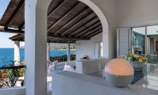 Villa Bella | La terrazza coperta invita a passarci il tempo Terrazza