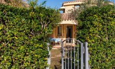 Villa Sandra | Cancelletto d'ingresso Casa