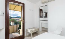 Villa Sandra | Camera 3 con con bagno privato e accesso diretto dalla scala esterna Casa