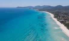 Spiaggia di sabbia e un mare cristallino