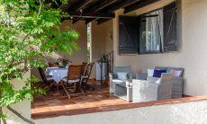 Villa Serena | Terrazza coperta con zona relax New Picture 2025