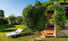 Villa Serena | Giardino proprio davanti alla terrazza New Picture 2025